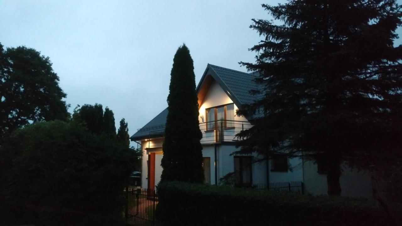 Nad Morzem Dom Lägenhet Wierzchucino Rum bild